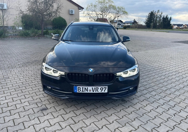 BMW Seria 3 cena 58999 przebieg: 220000, rok produkcji 2017 z Skalbmierz małe 631
